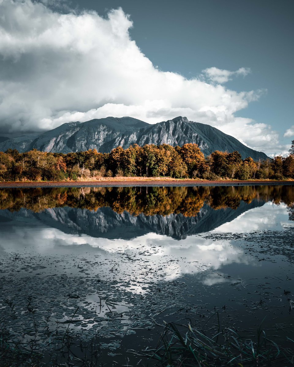 MaryleeBurman's tweet photo. Ready for autumn colors and sweaters https://t.co/xroxTiT6Ir