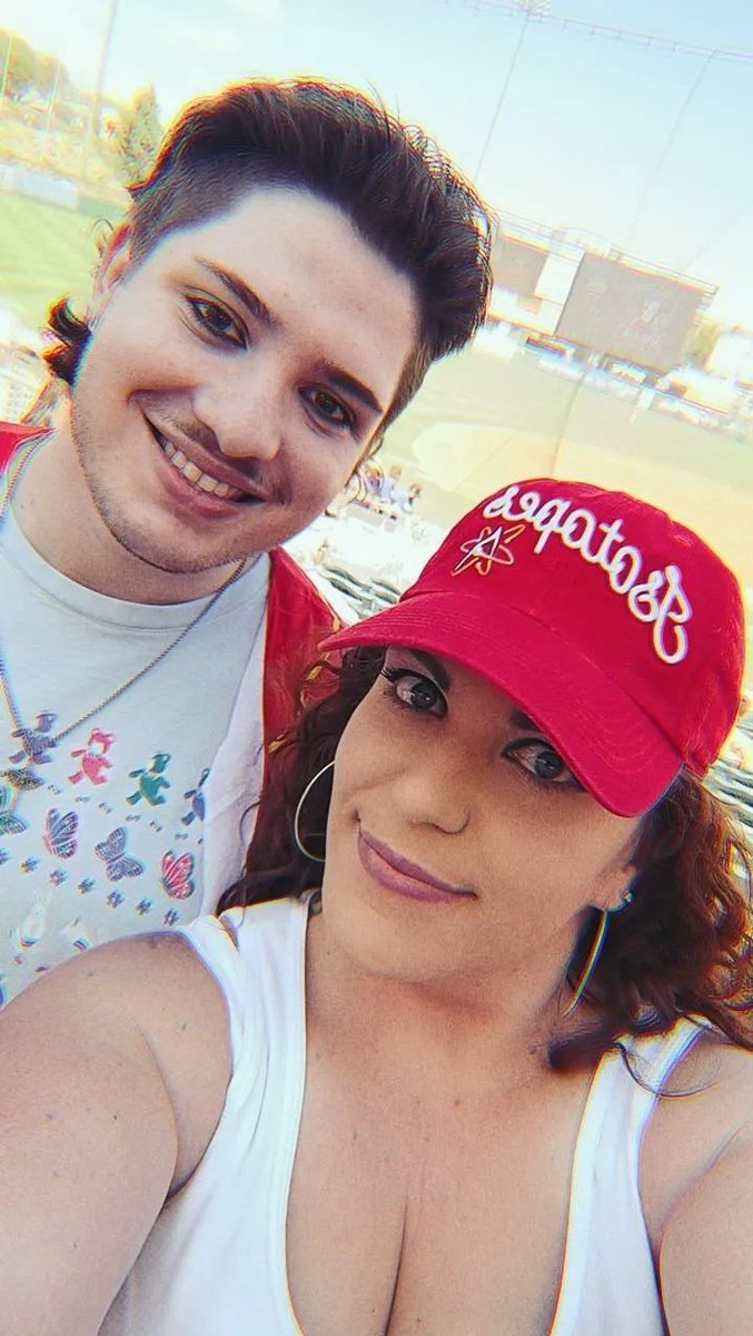 DiamondEyez27's tweet photo. 🤍⚾️❤️Let's go @abqisotopes !!! ❤️⚾️🤍 https://t.co/dfVobSfAoZ