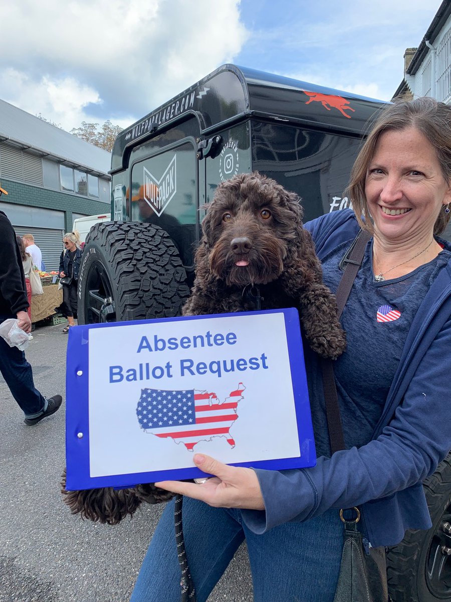TerriPaddock's tweet photo. Lottie &amp; I are helping @DemsAbroadUK register US ex-pats to vote in the critical #midterms on 8 Nov.

Pls read &amp; share with any Americans you know. 🙏

🇺🇸 All US ex-pats have the right to vote no matter how long they've lived abroad. Our votes DO make a difference. #VoteBlue2022 https://t.co/RlVzF59iGp