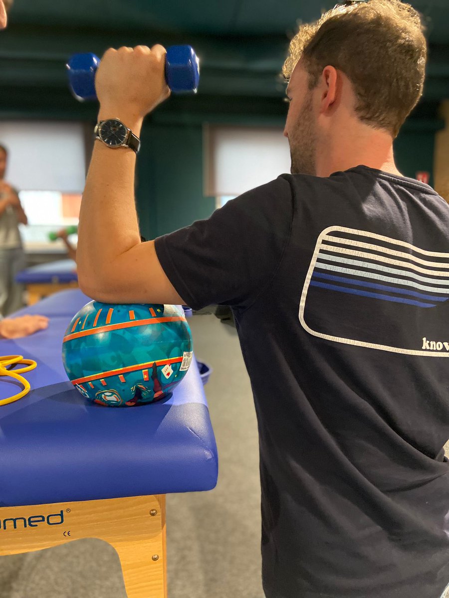 A true pleasure, every time we have <a href="/JeremyLewisPT/">Professor Jeremy Lewis PhD FCSP</a> with us for his 2-day ‘The Shoulder - theory &amp; practice’-course. Knowledge, skills and fun! See you in 2023 y’all!!