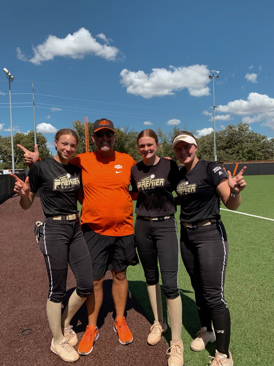 kiyaj_15's tweet photo. Thank you @CowgirlSB for the great camp! This was a great learning experience that helped me grow as a player. Big thanks to @Coach_Cloer @OSUcoachG and the rest of the coaching staff. @IowaPremierFP @IPF_James5 https://t.co/BVeMZY3Dvh