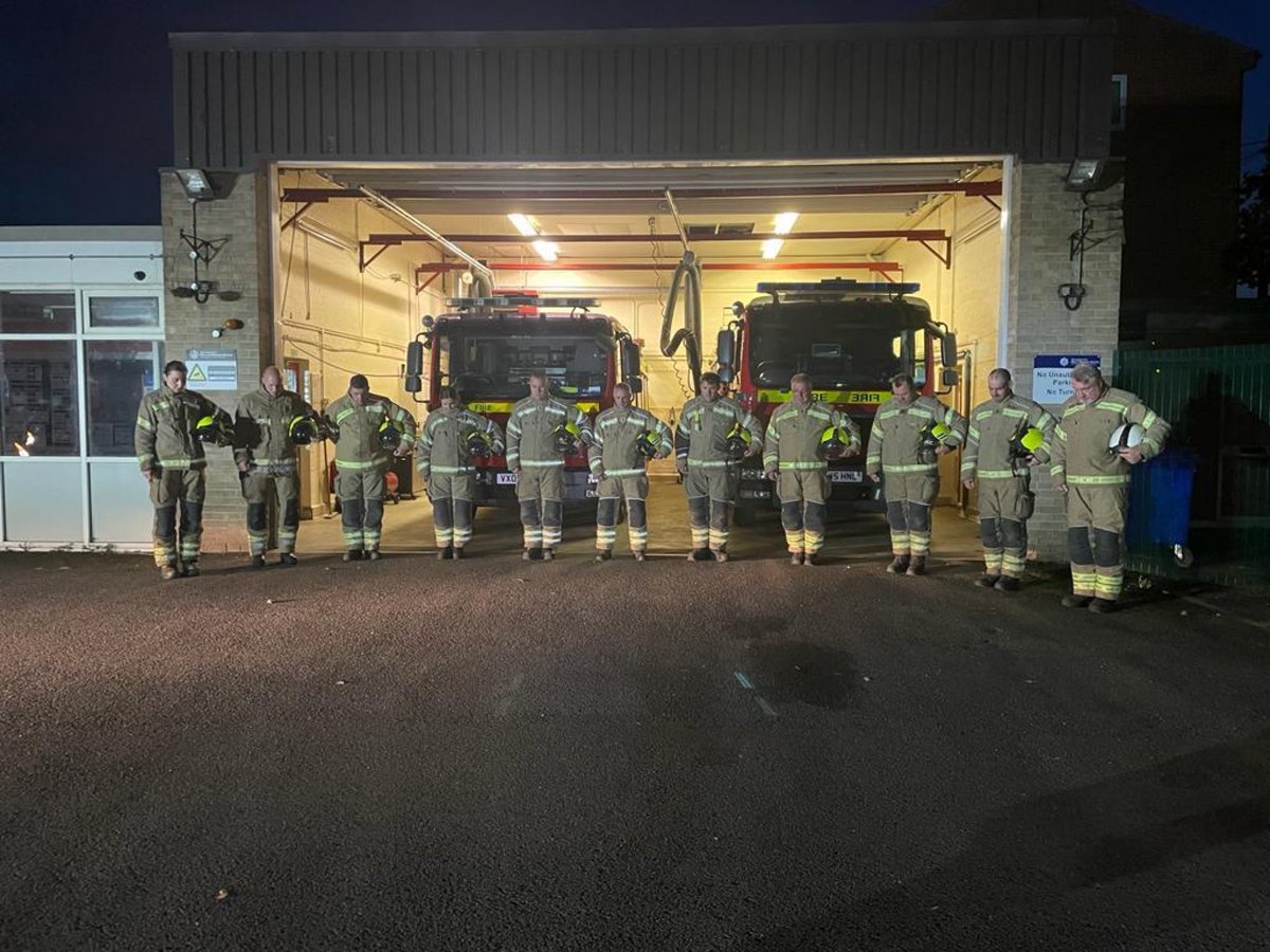 Glosfire's tweet photo. Tewkesbury Community Fire and Rescue Station tonight observing the 1 minute silence in memory of Her Majesty Queen Elizabeth II. https://t.co/XuDqrQFSSO