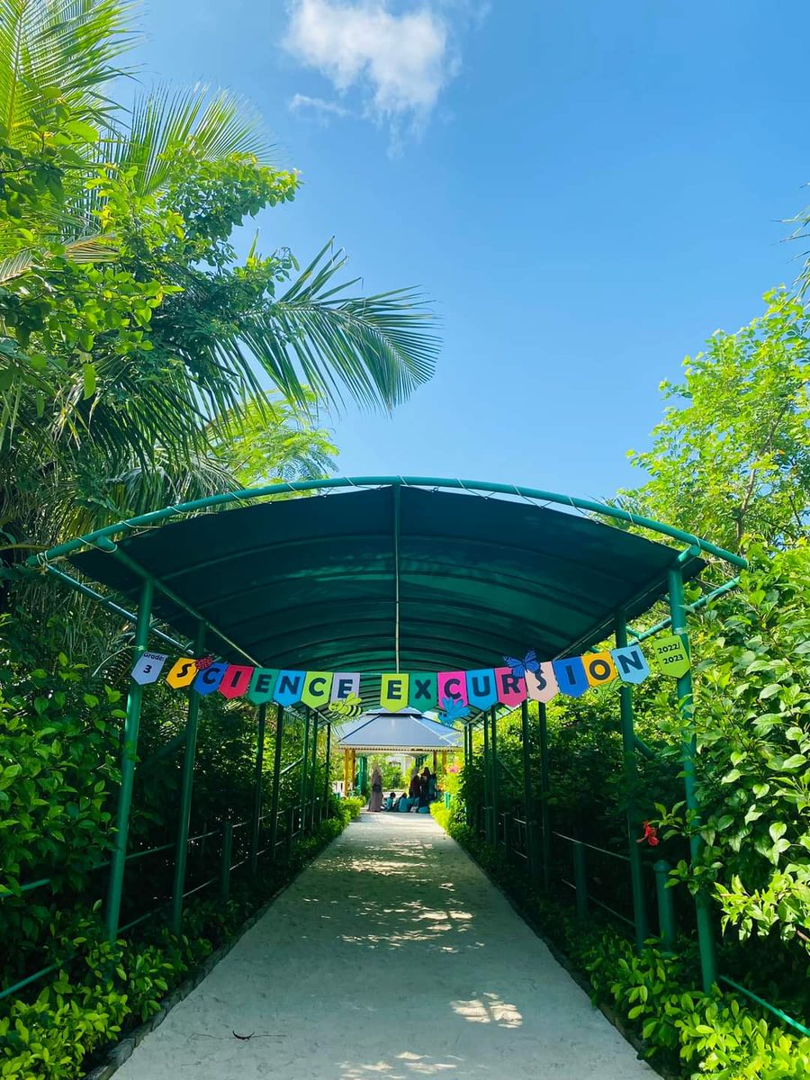Rehendhi School (@rehendhischool) on Twitter photo Grade 3 students at Lonuziyaaraiy Park
The most important type of learning takes place through exploring the nature.
The best classroom is the world.
#rehendhischool
#rsgrade32022
#rskeystage12022
<a href="/MoEdumv/">Ministry of Education</a> Grade 3 students at Lonuziyaaraiy Park
The most important type of learning takes place through exploring the nature.
The best classroom is the world.
#rehendhischool
#rsgrade32022
#rskeystage12022
<a href="/MoEdumv/">Ministry of Education</a>