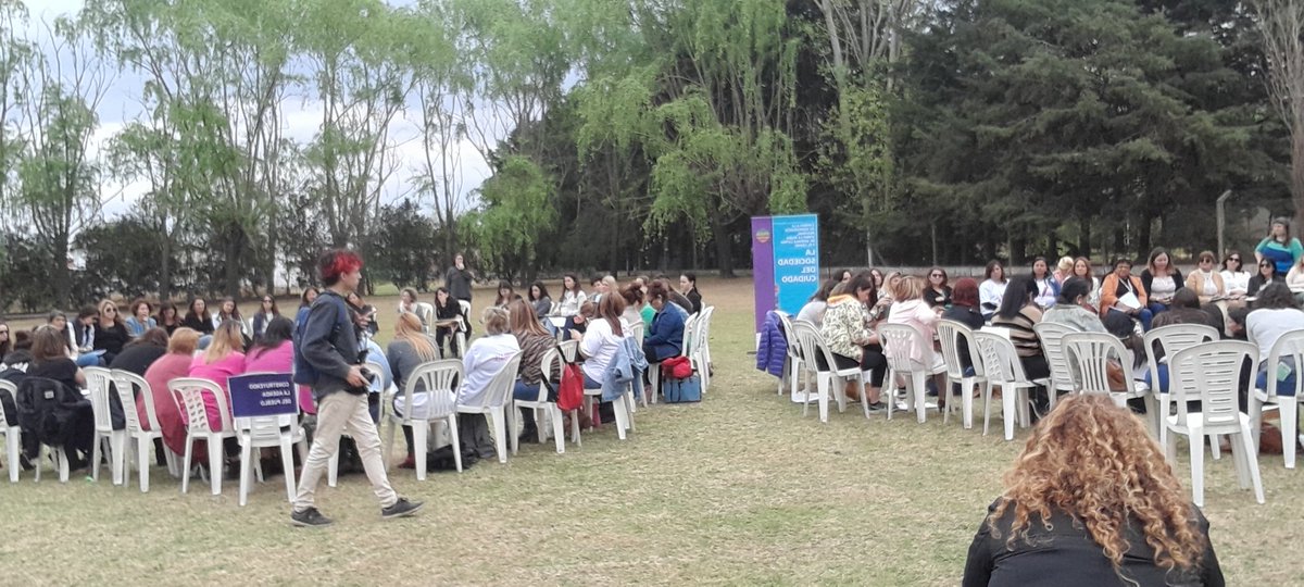 vikimuffarotto's tweet photo. En el encuentro más de 15O mujeres analizamos y debatimos los lineamientos de un documento que será presentado en la próxima Conferencia Regional sobre la Mujer de América Latina y el Caribe de la CEPAL.

#MujeresEnMarcha #provinciadebuenosaires https://t.co/wBufwMfDt1