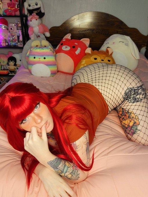 Bunnygirlnicole - 2 pic. Xbox or Playstation 💕? https://t.co/jF5ifUlY1A