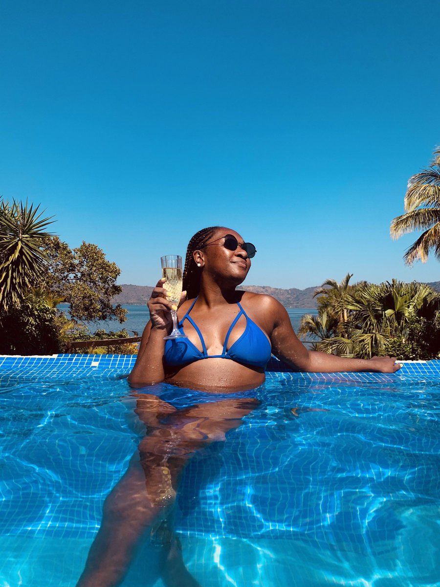 Ms. Davis tweet media