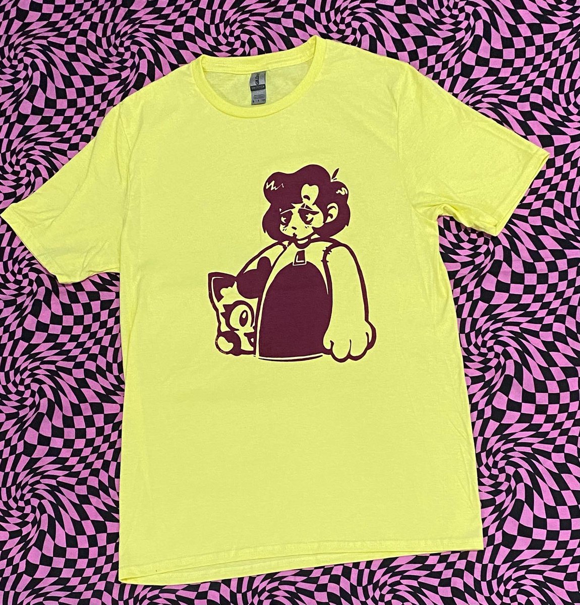AlmondArcade's tweet photo. @Glitzy_Fox Hi, we’re Almond Arcade! We specialize in shirts that are a bit more conventional for every day wear and stickers! (We also currently have a giveaway going on! 💕)

https://t.co/Bwn87Gltl2 https://t.co/CY1iYgo8Lr