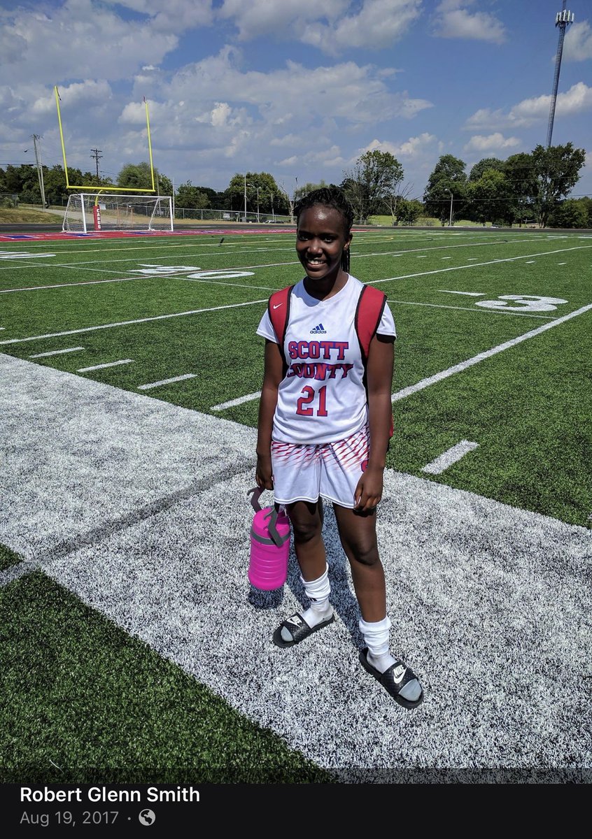 oaksie72's tweet image. It was a busy Saturday, but wanted to give one more hurrah to Great Crossing seniors Kamri Smith and Brooklyn Couch. Amazing streak for Kamri who started every JV game in 7th and 8th grade for SCHS ...