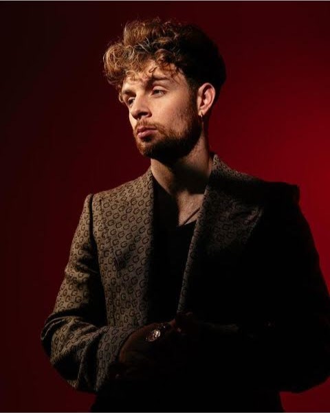 .<a href="/Tom_Grennan/">Tom Grennan</a> looking cool in Gucci 😎😍📸 <a href="/AshleyVerse/">Ashley Verse</a>