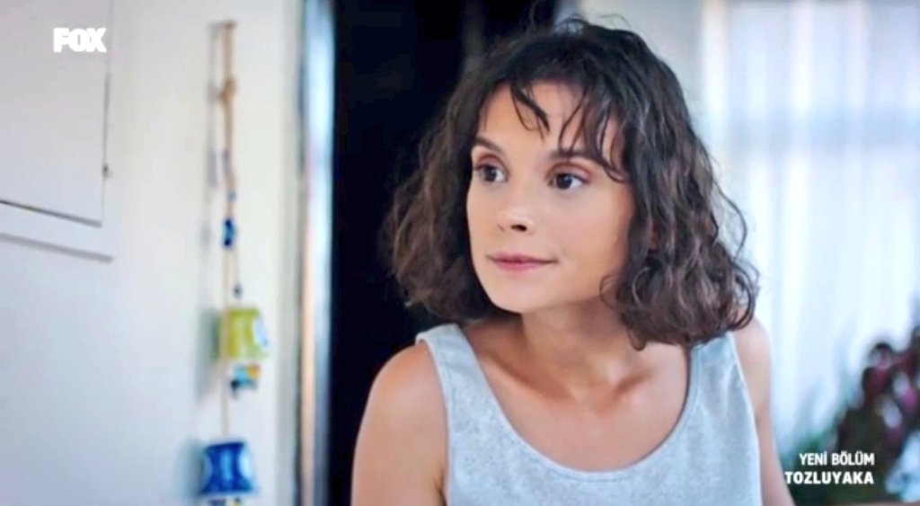 Peki Zeyno'nun hazırlanıp makyaj yapmam lazım diye dalga geçtiğinde Çagrı'nın gerek yok demesi...😇😇 #ZeyÇağ #Tozluyaka