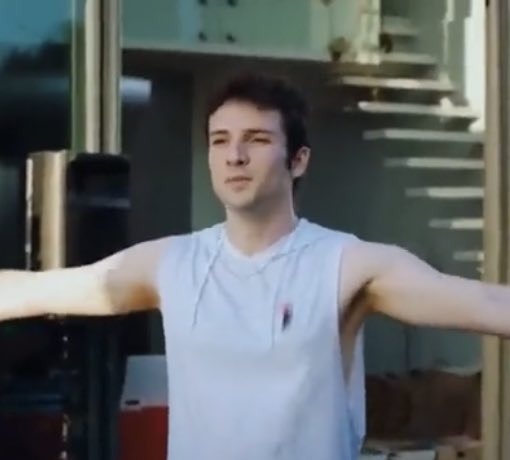 Çagrı'nın bilerek havuzun dibinde durduğuna yemin edebilirim çünkü sevdiceginin yanında daha fazla durmak istiyor askimm🥰🤩 #ZeyÇağ #Tozluyaka