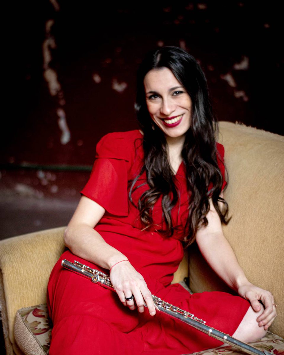 datacultura's tweet photo. Llega la primavera, y con ella, una nueva fecha en El Anfi de Parque Centenario.🎉
La flautista ganadora del Pre Cosquín 2022 se presenta este jueves 22.9, a las 19h.
#DGEART @Musica_BA https://t.co/zzR1CIV1T1