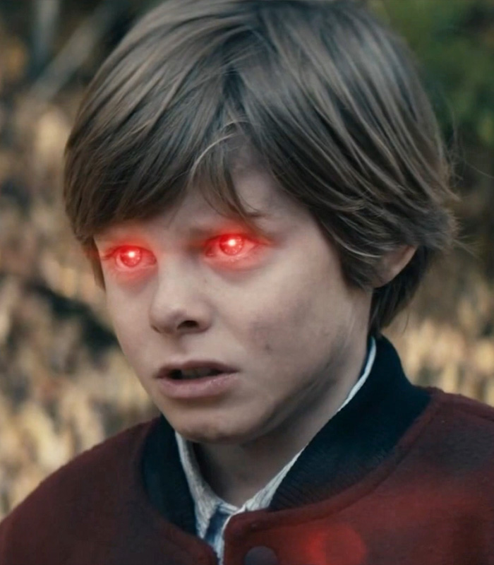 PrimeVideo's tweet photo. Raise your hand if you had zero idea the actor who plays Ryan on The Boys was a TWIN. https://t.co/K0WM7bF5j1