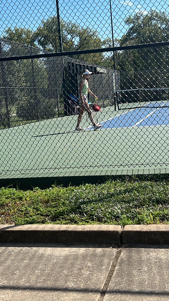 Lila and partner starting semis in St. Louis L3.    William and partner lost semis.  Will be playing for 3rd place.