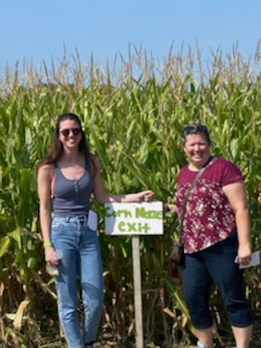 MrsMagyar's tweet photo. That one time we decided to travel to Oz and go thru a corn maze. Hoping we would make it out. @MissBoles was a true sport #TeacherSelfCare #ApplePicking #SundayAdventures https://t.co/MtSMnvnMoG
