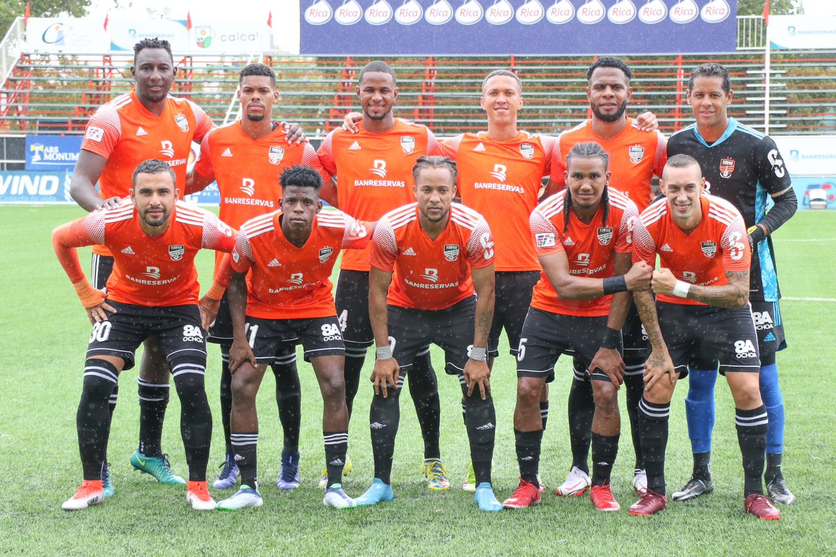 CibaoFC's tweet image. Onceno titular del partido. 💥 #CibaoFC 🆚 #MocaFC #LDF22 #VivimosLaPasion