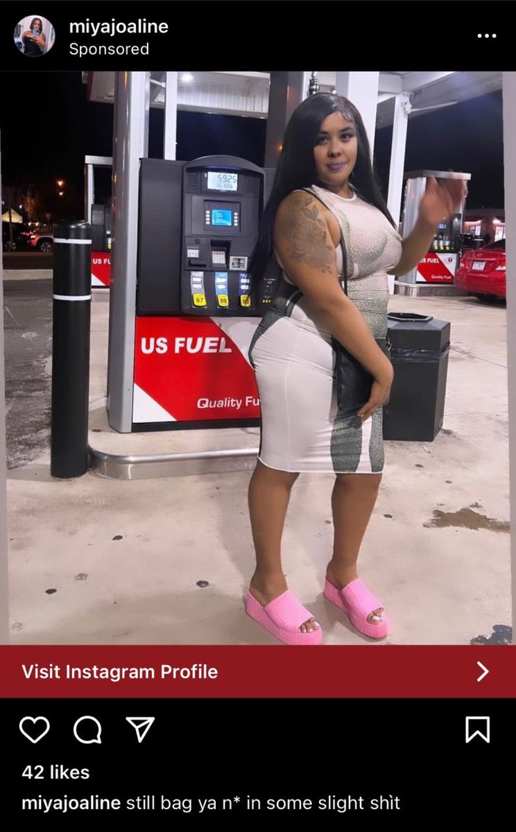 LargeCrunch's tweet image. 我喜欢机场，因为它们把我最喜欢的两件事放在一个屋檐下：人们在看和"极限空间"。"休息室的使用权也是一个优点，尽管这些天他们真的让任何人进入。