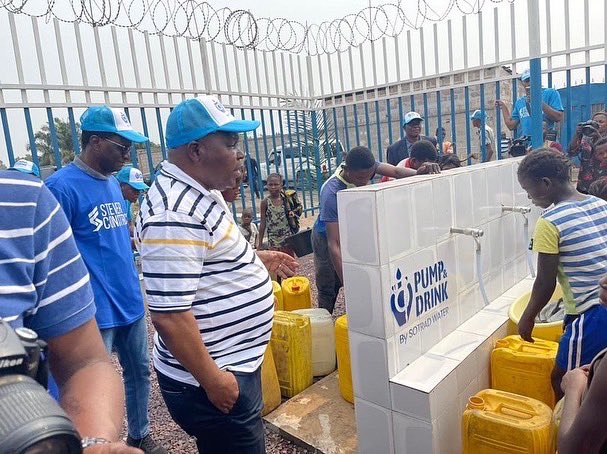 RubotaFM's tweet photo. Au terme de ma visite à N'sele et Maluku ce 17 septembre,j'ai lancé un appel à la population bénéficiaire de neuf stations d'addution d'eau potable : une chose est d'avoir l'ouvrage d'eau et une autre c'est de le conserver à longue durée tel que réceptionné. https://t.co/nhpgrFop5V