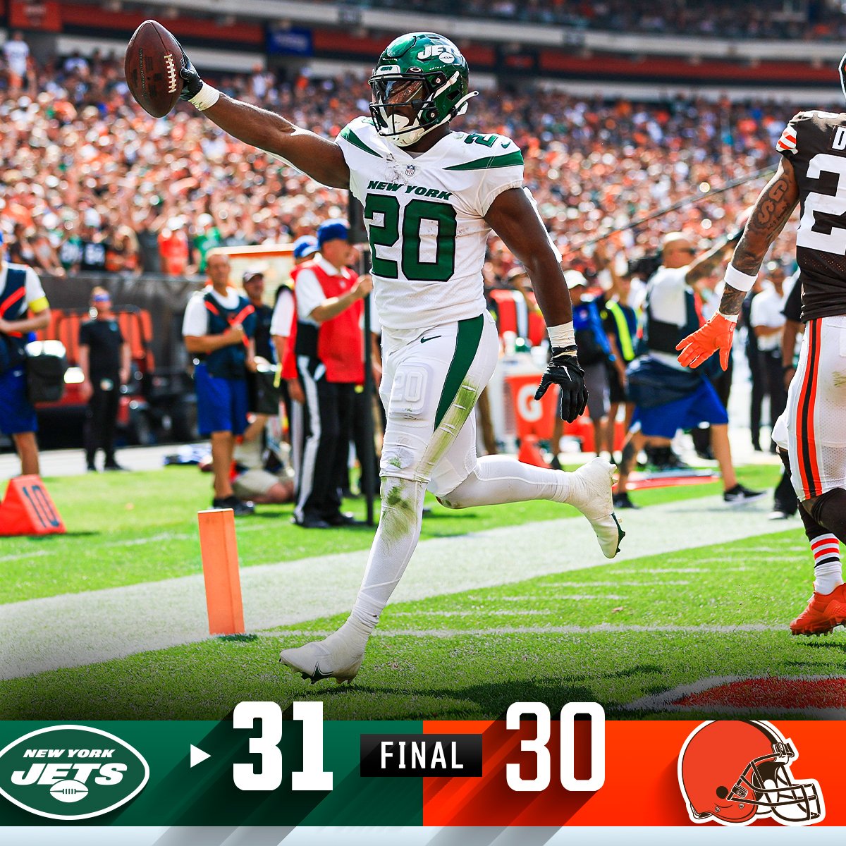 NFL on X: 'FINAL: The @nyjets score two last minute TDs to defeat the  Browns! #NYJvsCLE  / X