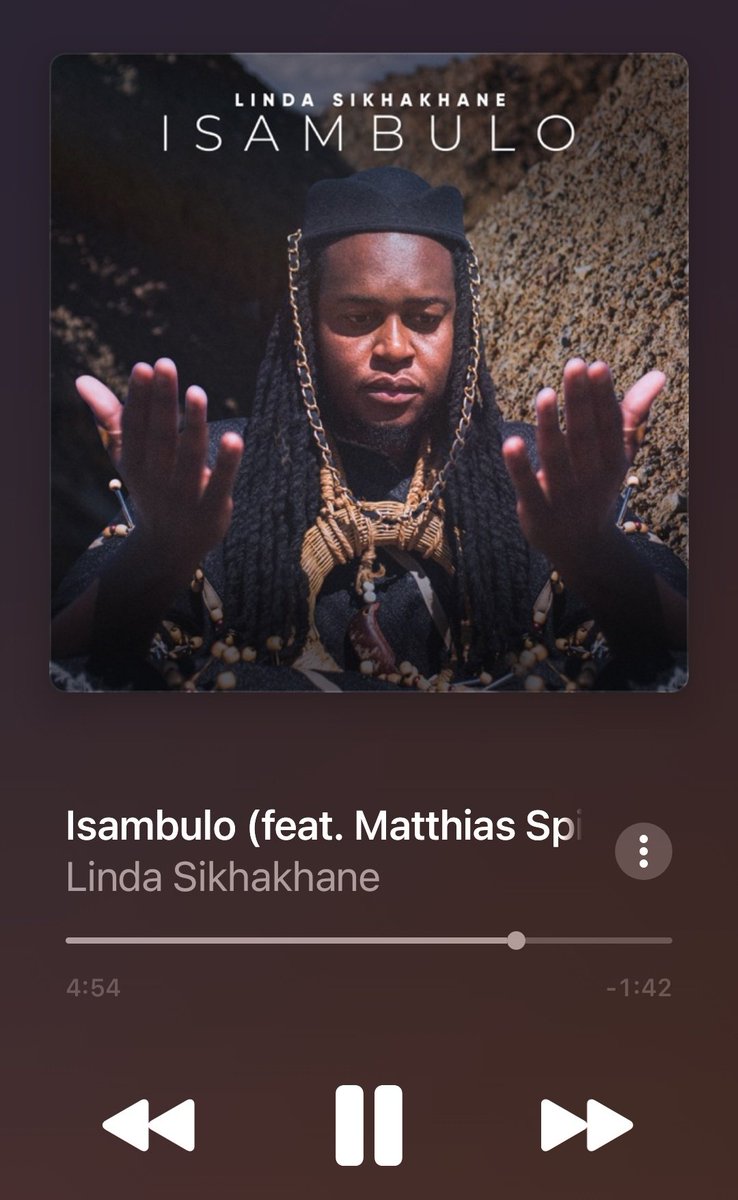 gala_tweets's tweet photo. Just simply outstanding...
@LindaSikhakhane - #Isambulo https://t.co/y2qcqUgcVC