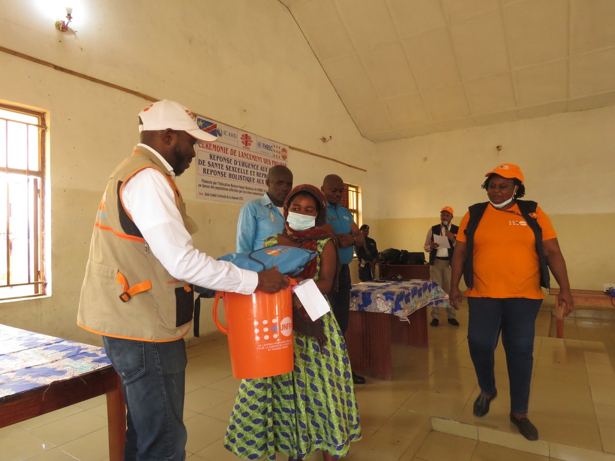 uwimanagil's tweet photo. Lancement Officiel du Projet «Amélioration de la prévention et de la réponse holistique aux VBG et EAS dans les territoires affectés par les crises humanitaires, notamment à Nyiragongo et Rutshuru au Nord Kivu, et à Irumu en Ituri » #UNFPARDC en partenariat avec #ICAHD https://t.co/7I6lRVzlBU
