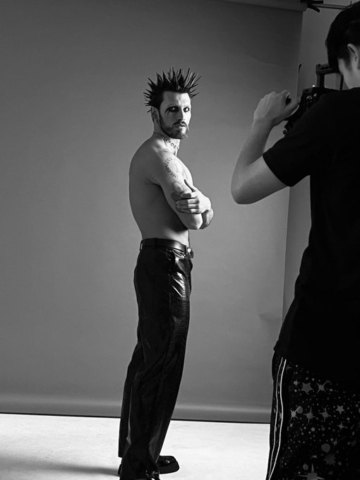 cover story coming 🔜 https://t.co/d8i8IjLMnU