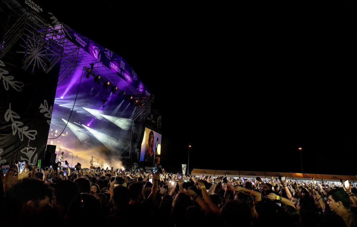 aytogr's tweet photo. No os pasa que:

😍 #GranadaEsMúsica 😍 https://t.co/xC7AWoa46z