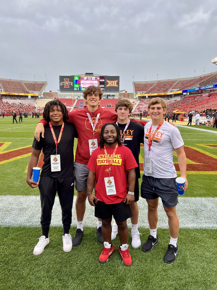 Had an amazing time back in Ames yesterday, thank you for having me out again‼️<a href="/DerekHoodjer/">Derek Hoodjer</a> <a href="/T_Mouser/">Taylor Mouser</a>