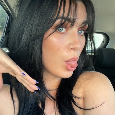 bellaa_edwardss's tweet photo. #NewProfilePic https://t.co/fAqINk1wd5