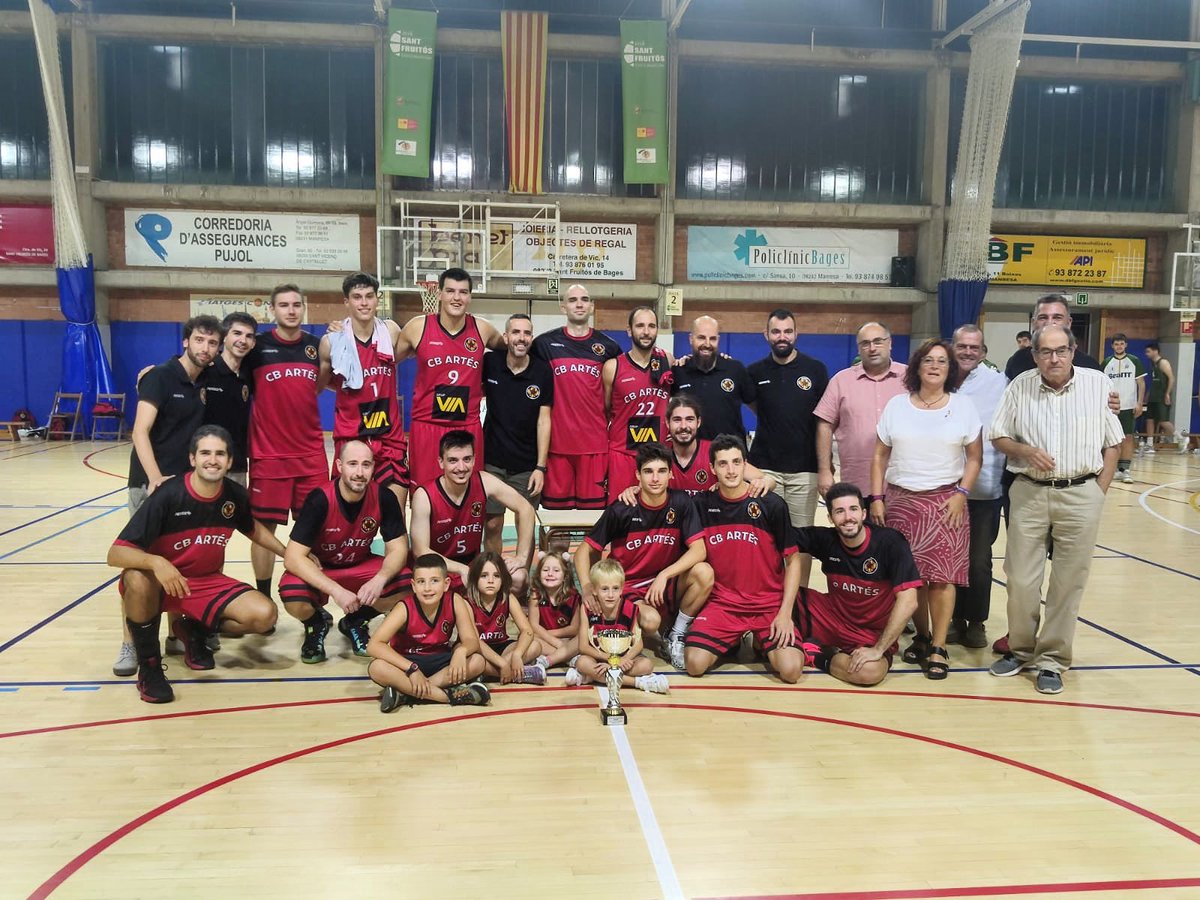 cbartes's tweet photo. 🏆Campions de la #CopaBages!

Victòria del @GrupVia CB Artés a la final de la #CopaBages contra l’@asfebasquet per 72-53. 

Després d’uns anys sense poder-la jugar ens la tornem a emportar cap Artés! https://t.co/PoyQZY0cbq