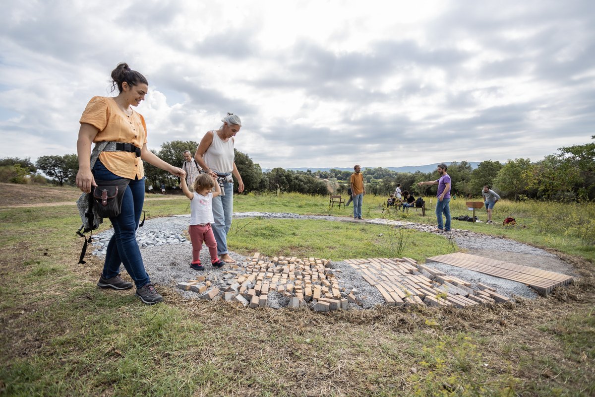 📰TITULARS👉El festival Hilarium reflexiona sobre el canvi climàtic a través del 'land art' a #Cardedeu.
🗞️Ampli reportatge, aquest dilluns a <a href="/el9nou_vor/">el9nou_vor</a>