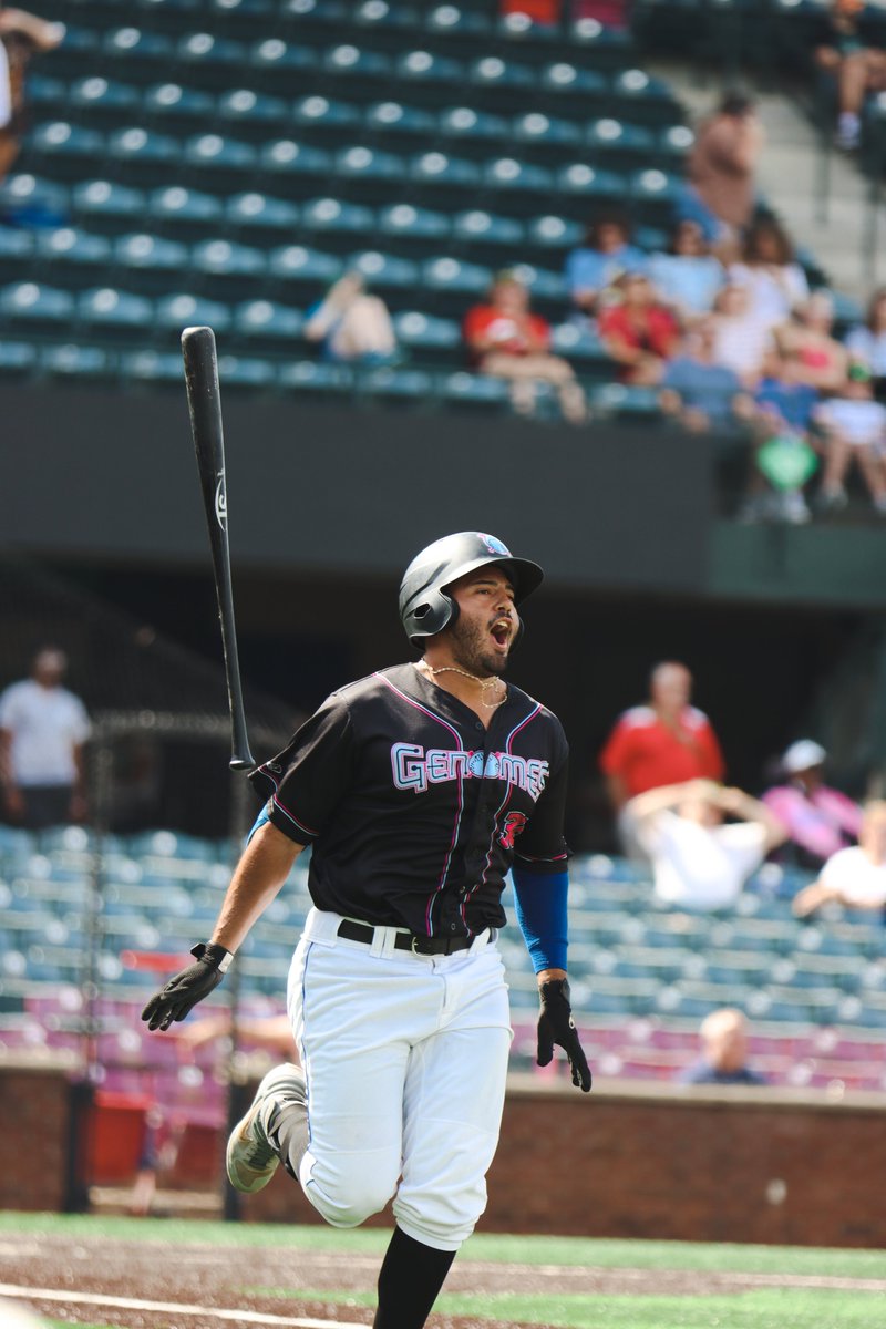 Aaron Perkins tweet media