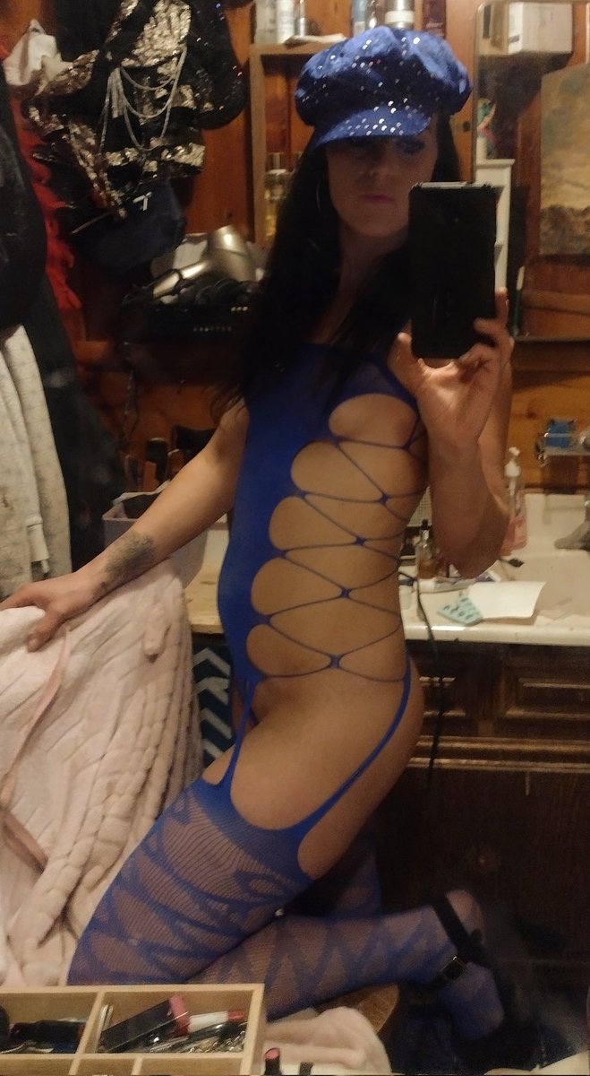 sirensluvnets's tweet photo. Someone Send Me $5.00 and I will Send You 2 Nudes!!!
https://t.co/PHnRCbENAg

#onlyfansbabe #MoneyTalks #sexy #milf #nsfwtwt #nsfw #crazygirl #BabeStationFans #REALITY #white https://t.co/ngssVYMlQn
