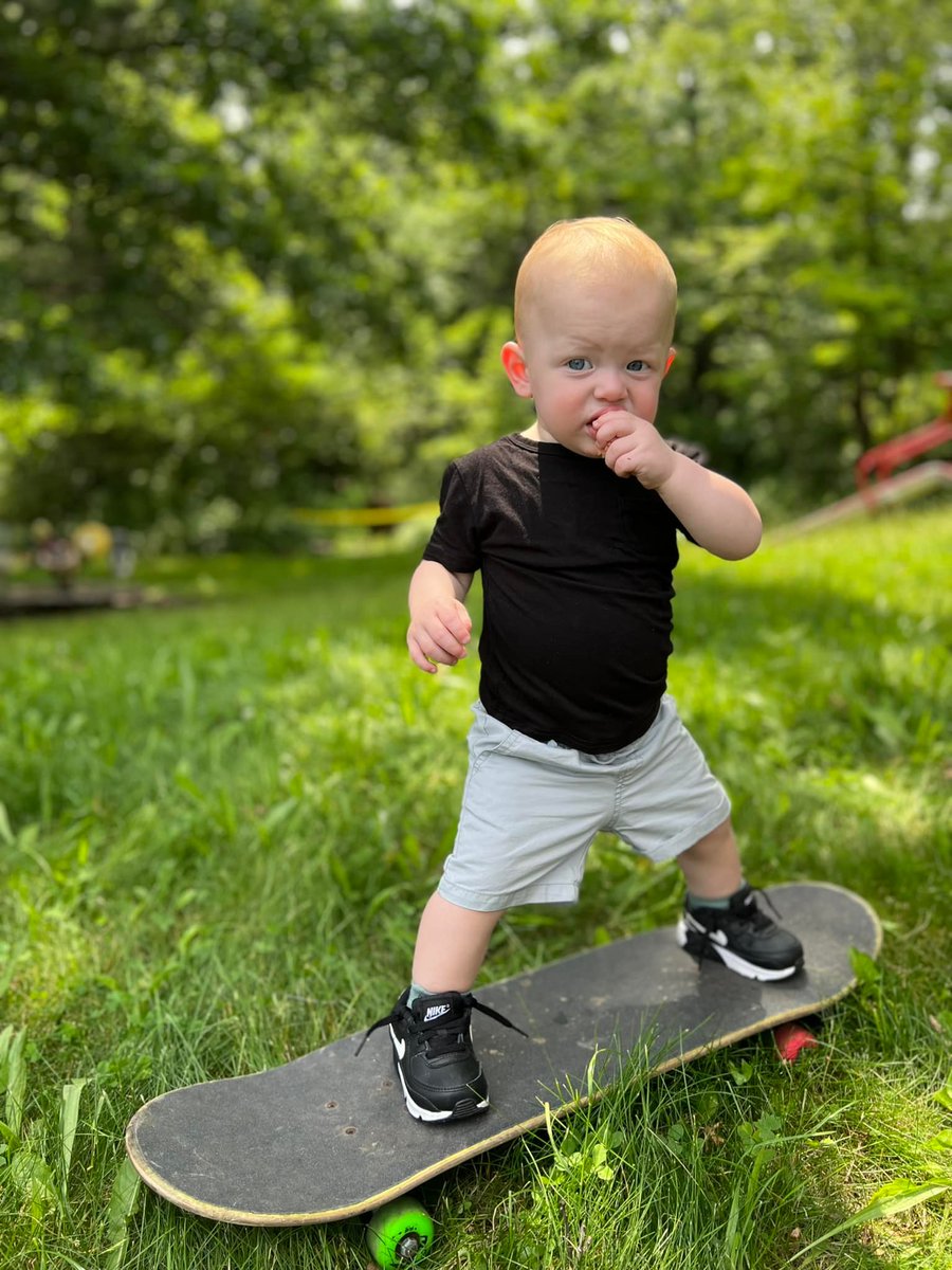 Just found out that I'm going to be a Great Grandma for the second time this coming March 1st. I never thought I'd live long enough to experience all these wonderful blessings, but here I am 35yrs clean &amp; still living beyond my wildest dreams #OneDayAtATime #GreatGrandbaby
1st GB