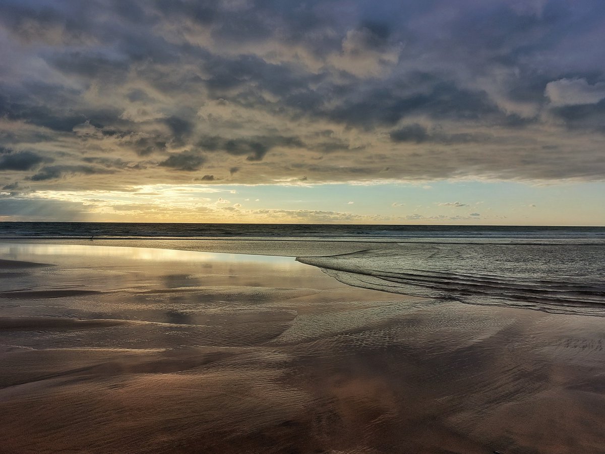 seagerworld's tweet image. Sleep well world ....#localbreak #Cornwall #sunset