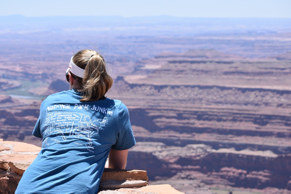 wanderlustmark's tweet photo. The #NationalParkJunkie life is pretty awesome, my friends, and  Leslie seemed to capture that really, really well for us!
Thanks, Leslie!  Awesome shots! 👏👏👏
#nationalparks #utah #mightyfive #roadtrip https://t.co/KWt2srR6ZU