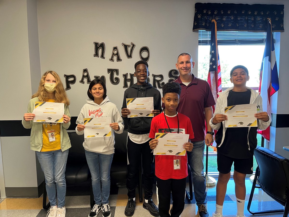 Navo_DISD's tweet image. Panther Nation, SWYD and help me celebrate these amazing students of the month for the month of August!! Way to go, panthers!