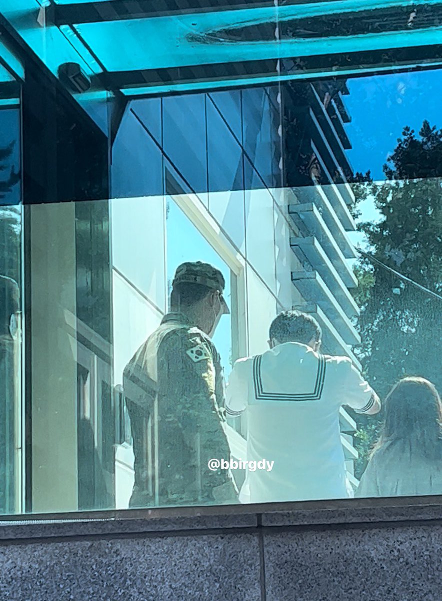 영현이 원필이 
라디오 출근 !! 🥺

#데이식스 #영케이 #원필