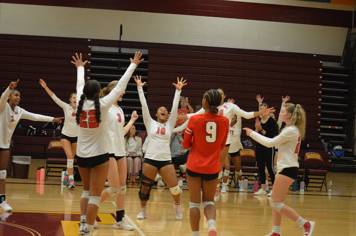 WSHS Girls Volleyball tweet media
