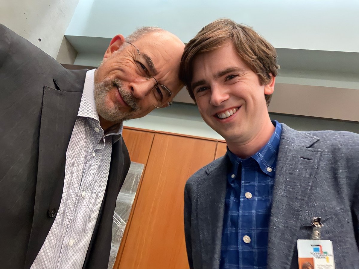 Here's a great photo shared by Richard on his Instagram today. The caption reads:'Anyone know a good surgeon ' 🥞🍏❤️💙 #FreddieHighmore #DrDimples #DrShaunMurphy #TheGoodDoctor #RichardSchiff #DrAaronGlassman #Season6 #TGDsquad2 @freddiehighmore @Richard_Schiff
@GoodDoctorABC