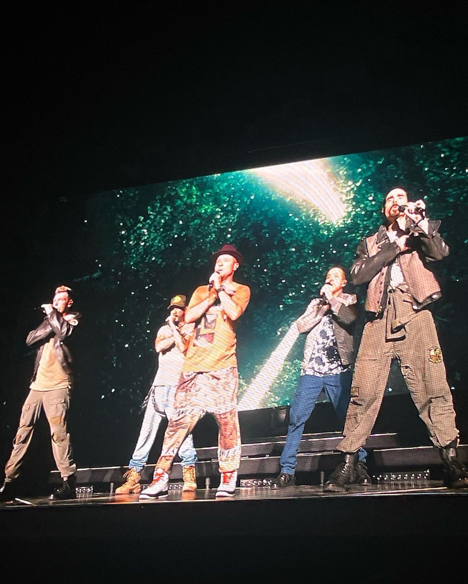 KatieeBug143's tweet photo. Anyone else go into an “obsession frenzy” after seeing an AMAZING concert?! ESP the @backstreetboys who I’ve LOVED since I was like 5 😍😭❤️ just me!? #BSBBRIS #DNAWorldTour #1stBSBconcert #wassupposedtomarry @nickcarter 🤪 https://t.co/tnA5ZLCxew
