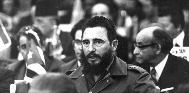 DarvelisCarrac4's tweet photo. En 1973 #Fidel interviene en la IV Cumbre de los No Alineados,en Argelia.Sus consideraciones mantienen plena vigencia, allí  desenmascara los propósitos divisionistas del imperialismo norteamericano y hace un llamado a la unidad del Movimiento.#CubaPorLaPaz #Cuba https://t.co/8kzZITR9A9