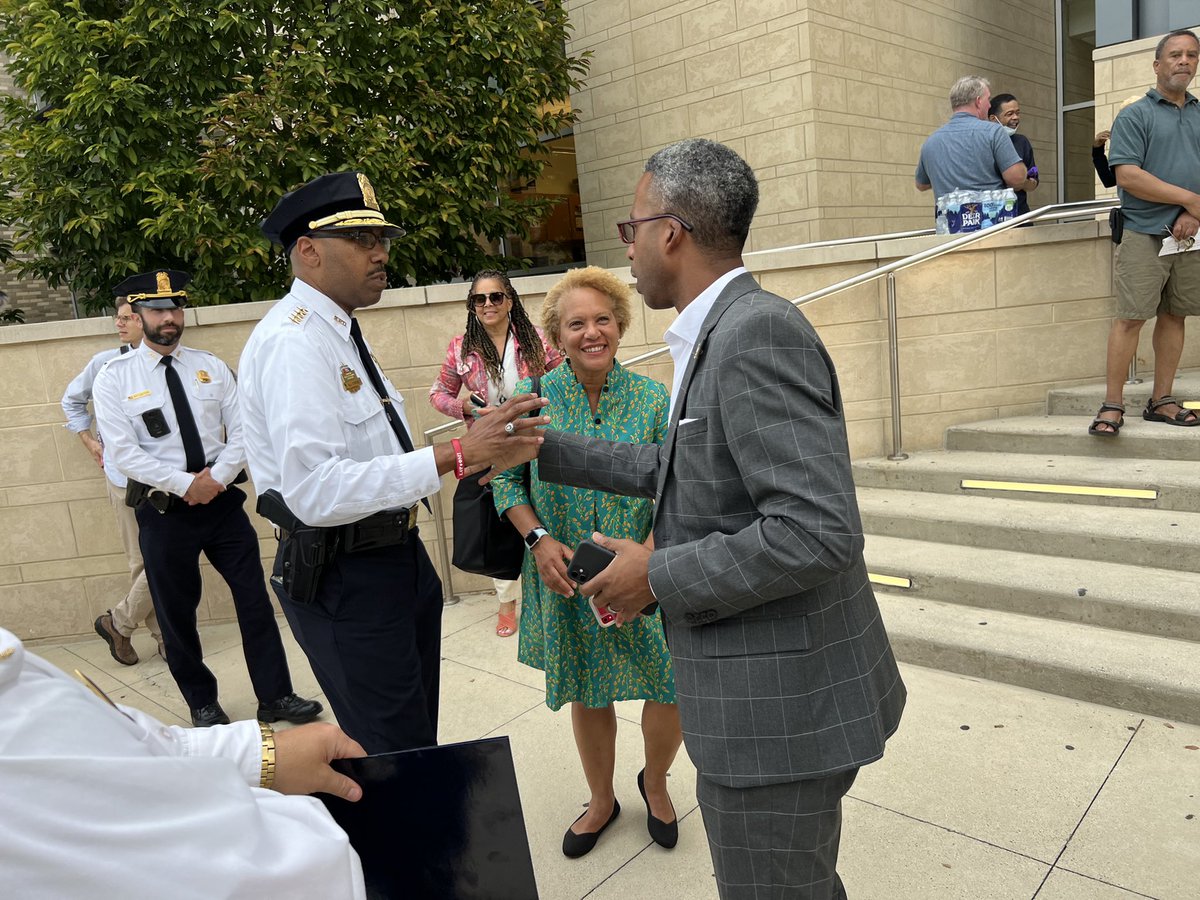 Councilmember McDuffie joined <a href="/anc5edc/">Advisory Neighborhood Commission 5E</a>, neighbors from the Hanover community, and Chief Contee for an important public safety conversation this afternoon. #OurWard5