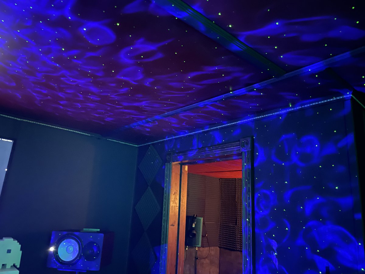 twogsbg's tweet photo. 🌀🌀🌀🌀 https://t.co/x8HsYNdaye