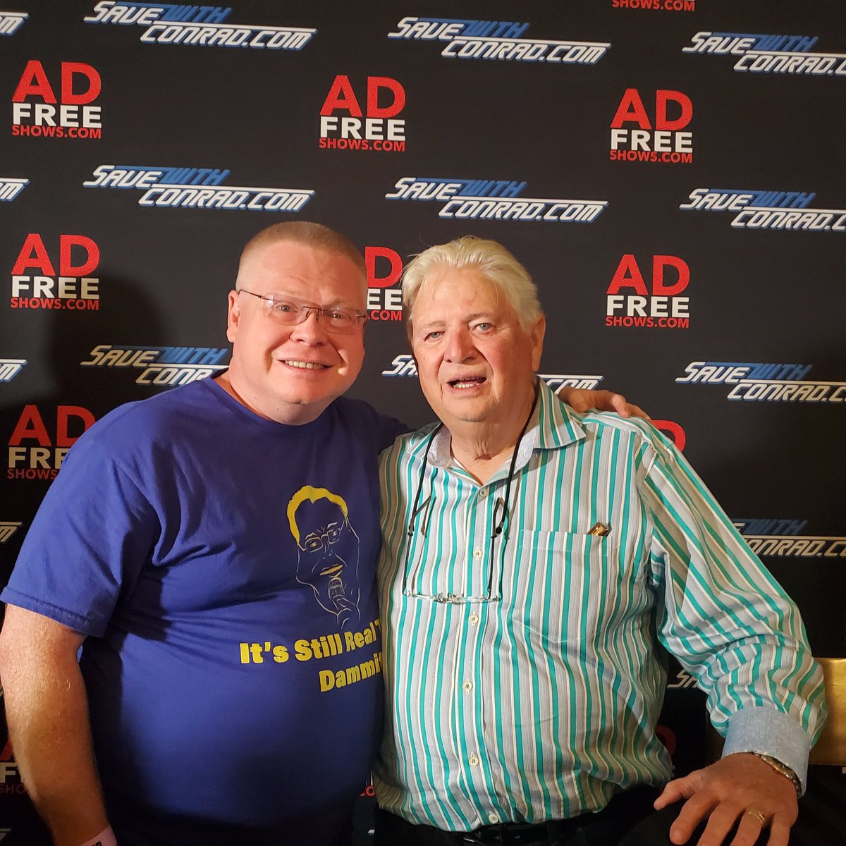 stillrealdave's tweet photo. Loved seeing @JerryWJarrett this weekend in Chicago. Loved his Memphis promotion so much and still enjoy watching it today. Totally my honor! #MarkingOut #TGW2022 https://t.co/AeP5rxlRfE