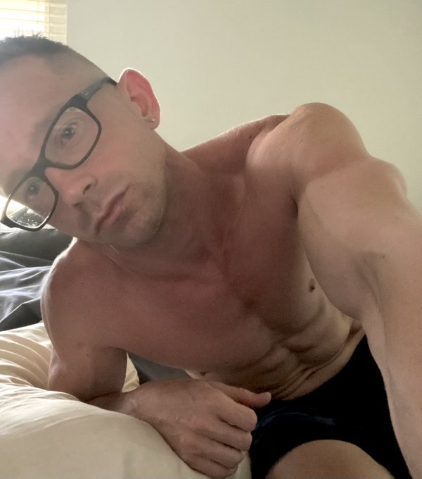 Good day in therapy, but my brain is beat. Work, gym and more tomorrow. Whew. Staying busy out here.