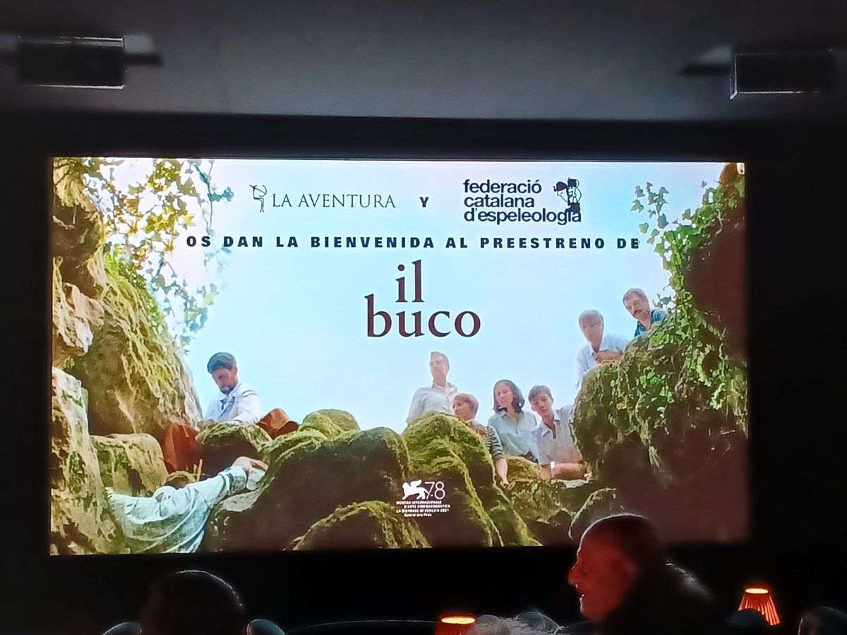 Gràcies <a href="/espeleocat/">Federació Catalana d'Espeleologia</a>  per convidar-nos a la presentació de " il buco" una pel.licula que et transporta al mon subterrani, gaudint en plenitud de la més pura esència espeleológica d'una exploració.
Molt aviat la podrem veure al <a href="/CineBaix/">CineBaix</a>