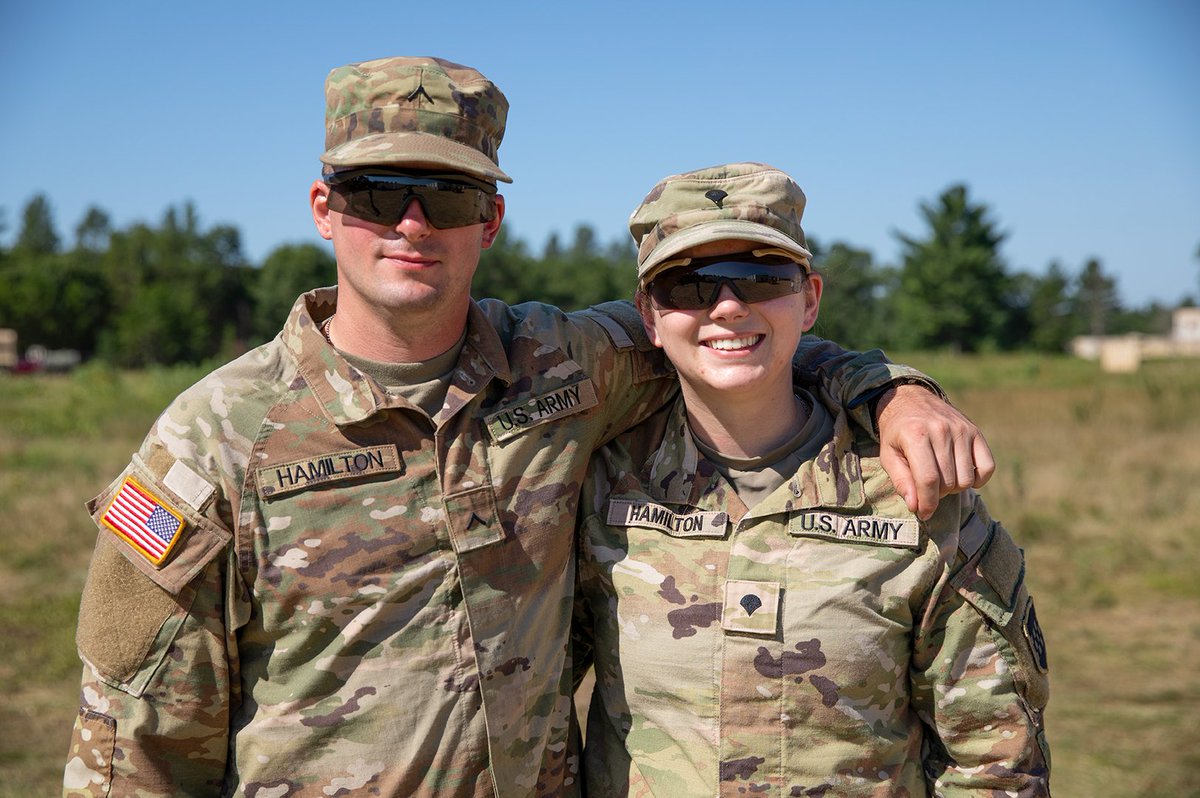 Serving in the National Guard means that you get to stay in your home state, and train in your local community. Here in Colorado, our soldiers work alongside friends, and sometimes even family! Send us a message if you're interested in joining our team.
