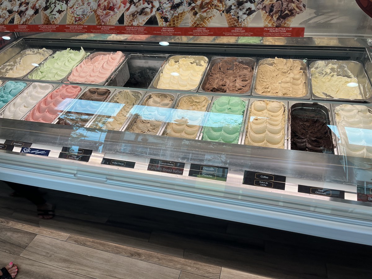 CityDaytona's tweet photo. Congratulations to Cold Stone Creamery, which opened last week at Tomoka Town Center in Daytona Beach. This creamery store will scoop you off your feet with hand-crafted ice cream, cakes & shakes. For more info, visit https://t.co/tswhYnPkKX or call (386) 562-0762. #DBAccelerate https://t.co/0QjfUTLU0s