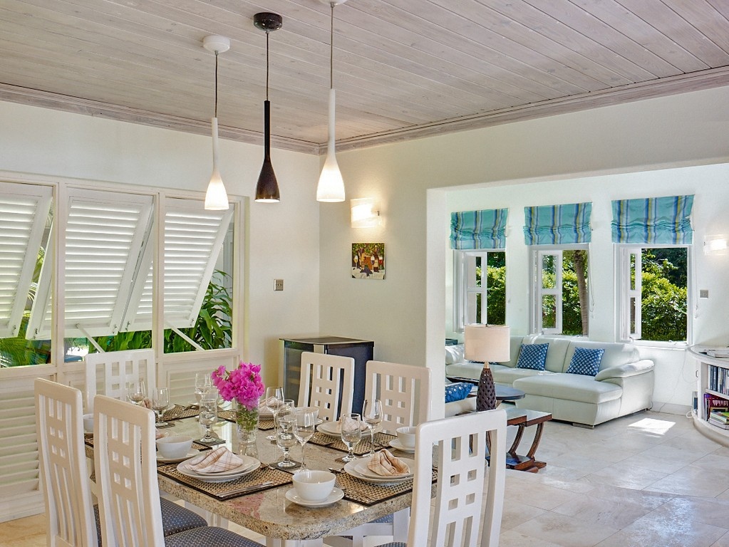 For Sale - Coral House, located just a 5 minute walk from Gibbs Beach💙💛💙💛

A great investment opportunity as a short term let in Barbados🇧🇧

Get in touch for more information, kindly email us at info@barbadosvillaservices.com